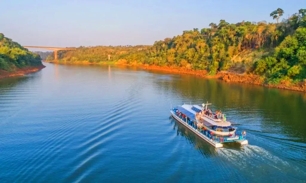Catamaran iguazu