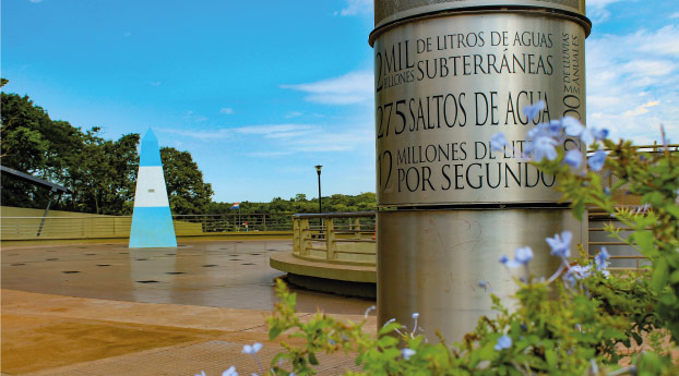 Visita el hito de las tres fronteras en Iguazu
