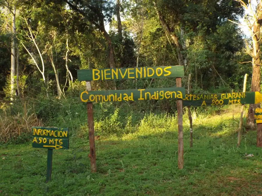 Visita aldea guarani fortin mborore servicio guiado reemix tur ar